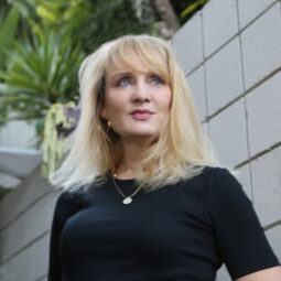 Lisa Hallett Taylor